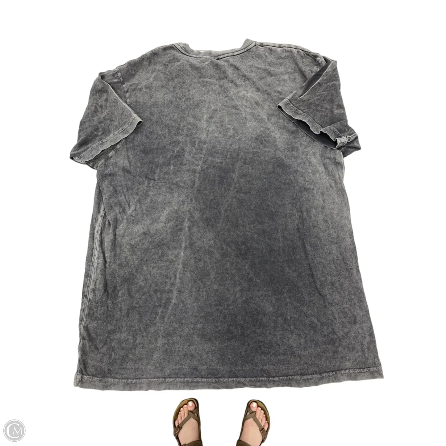 Top Short Sleeve By Cme In Grey, Size: L