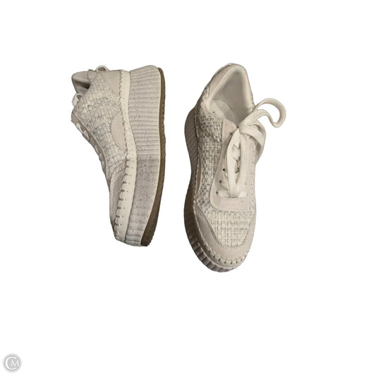 Shoes Sneakers By Universal Thread In White, Size: 7