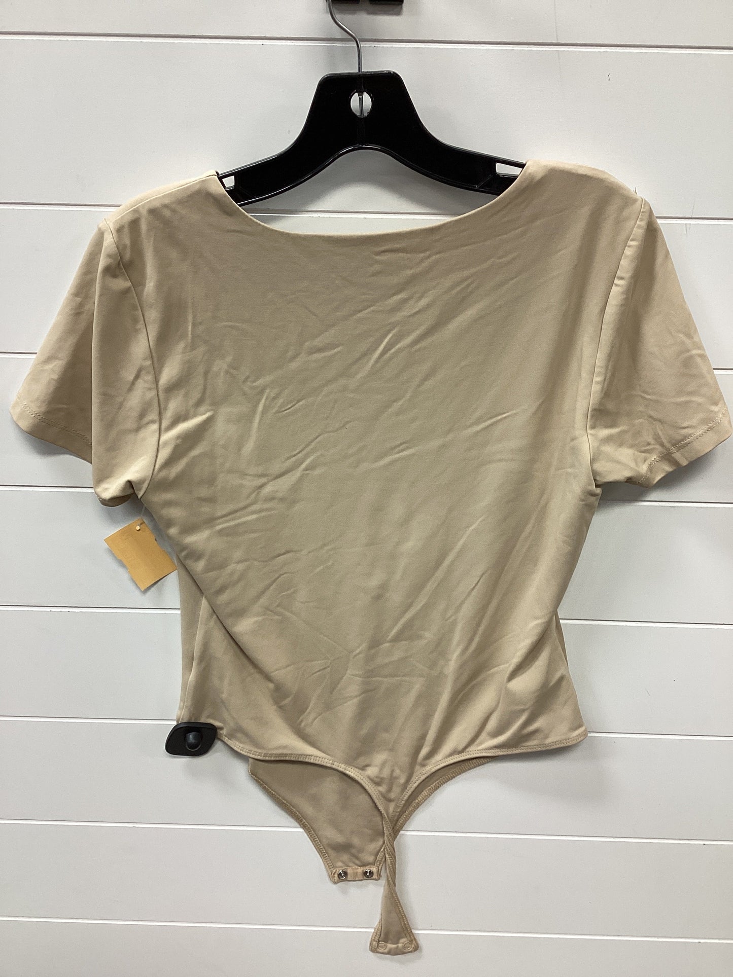 Top Ss By House Of Harlow In Tan, Size:L