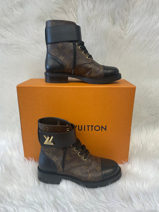 BOOTS LUXURY DESIGNER by LOUIS VUITTON In BLACK & BROWN, Size: 7.5