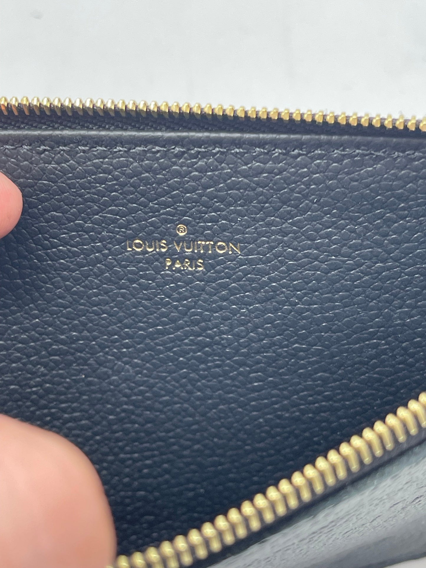 Wallet Luxury Designer By Louis Vuitton, Size: Medium