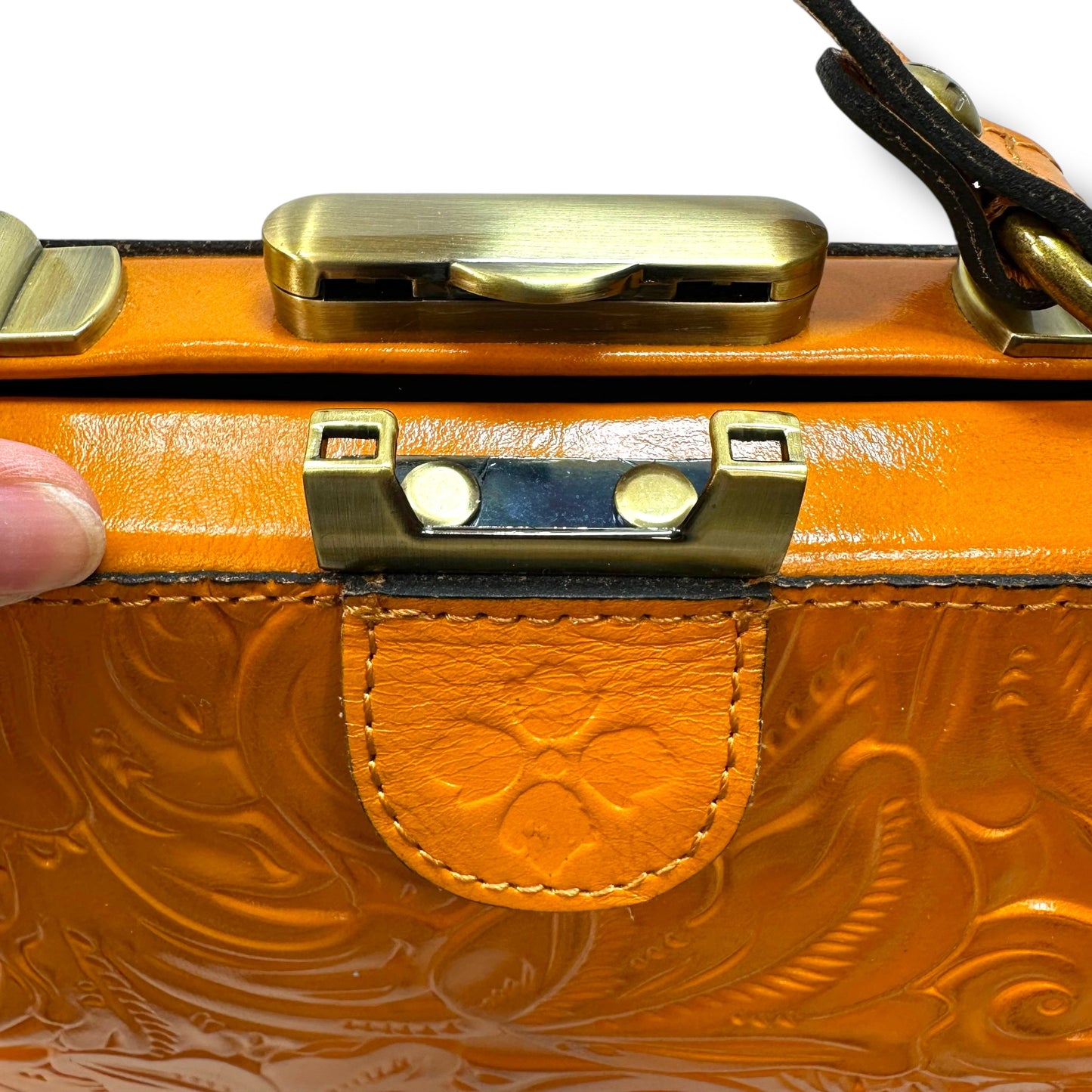 Crossbody Designer By Patricia Nash, Size: Medium