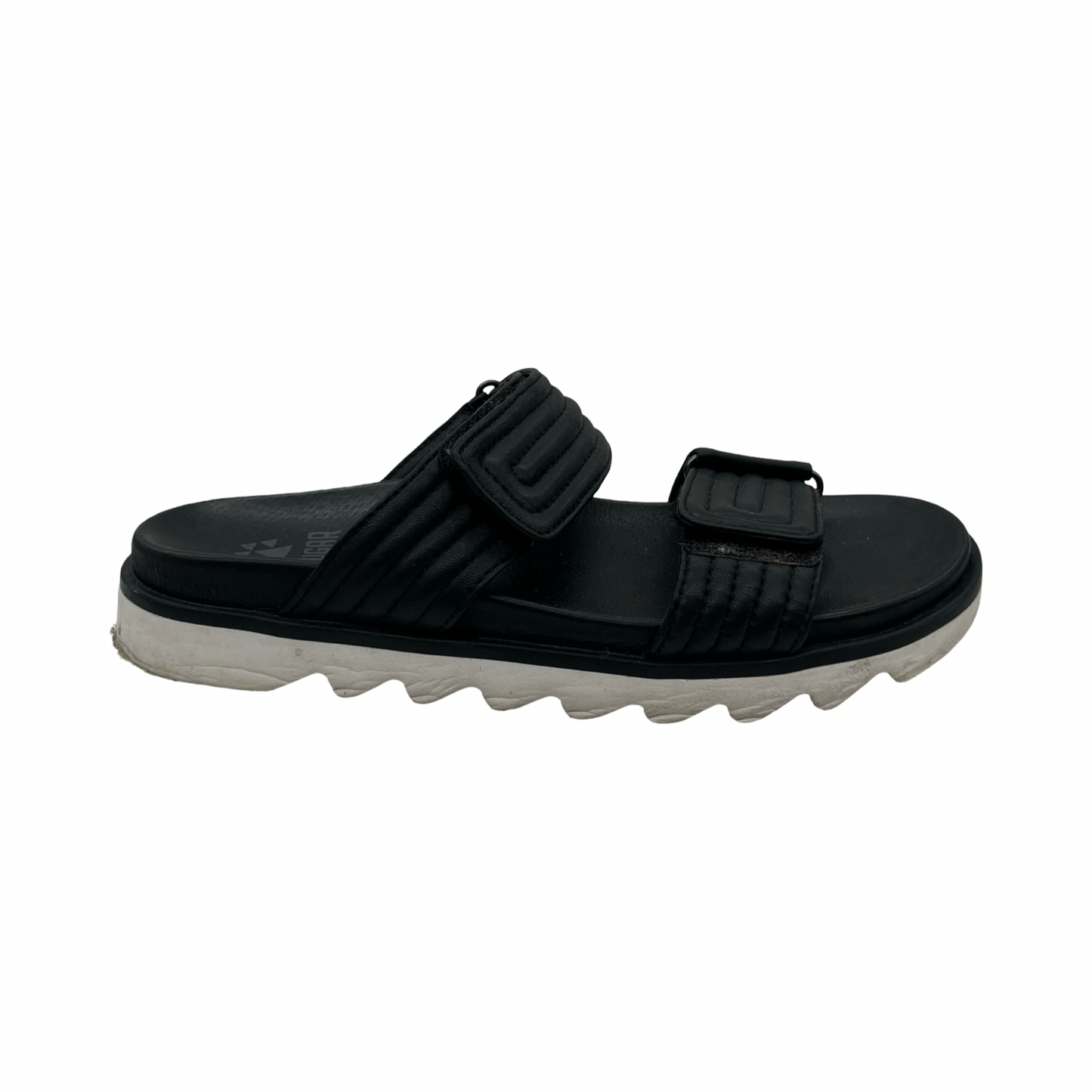 Sandals Flats By Clothes Mentor In Black, Size:7.5