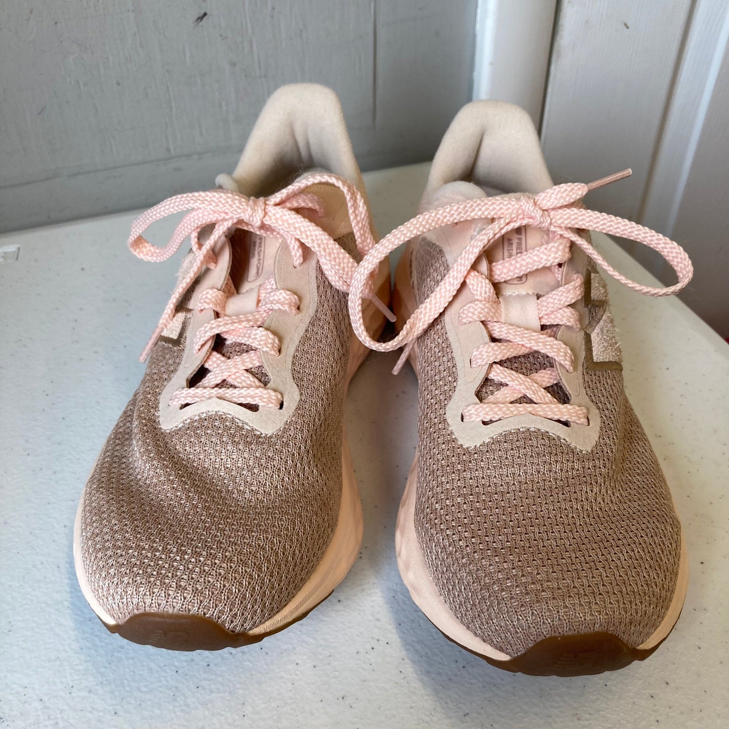 Shoes Athletic By New Balance In Peach, Size:8.5