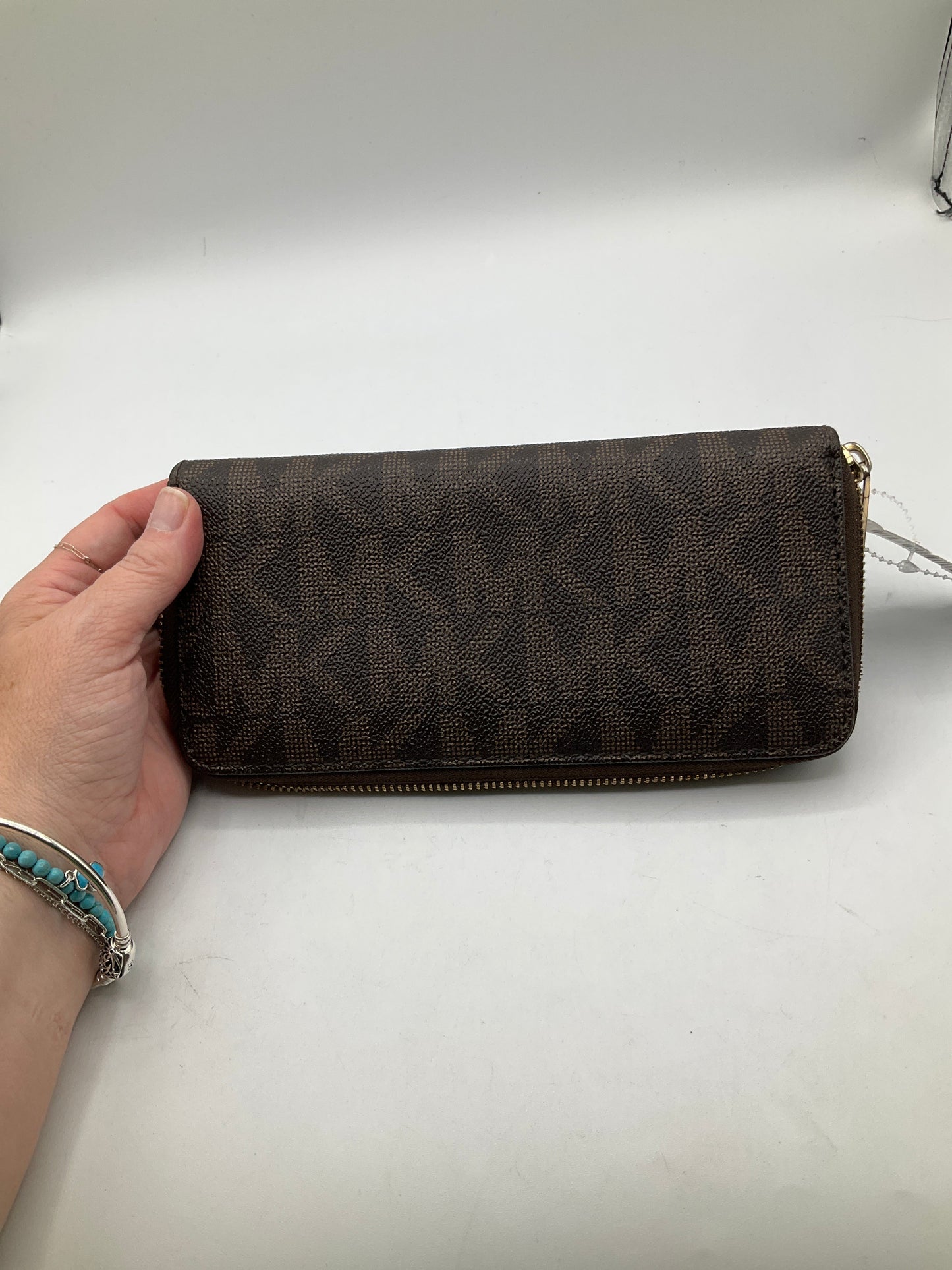WALLET DESIGNER by MICHAEL KORS In BROWN, Size: MEDIUM