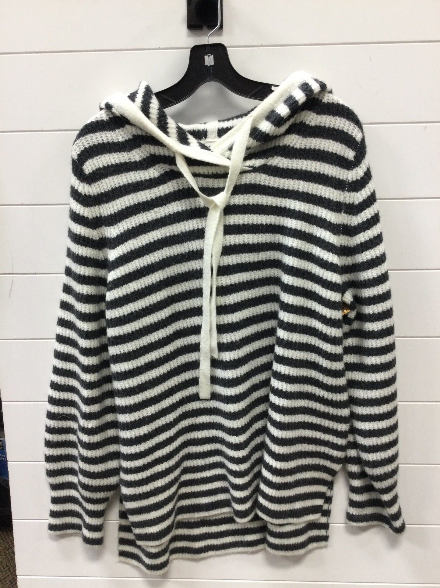 Sweater By Gap In Cream & Grey, Size:L
