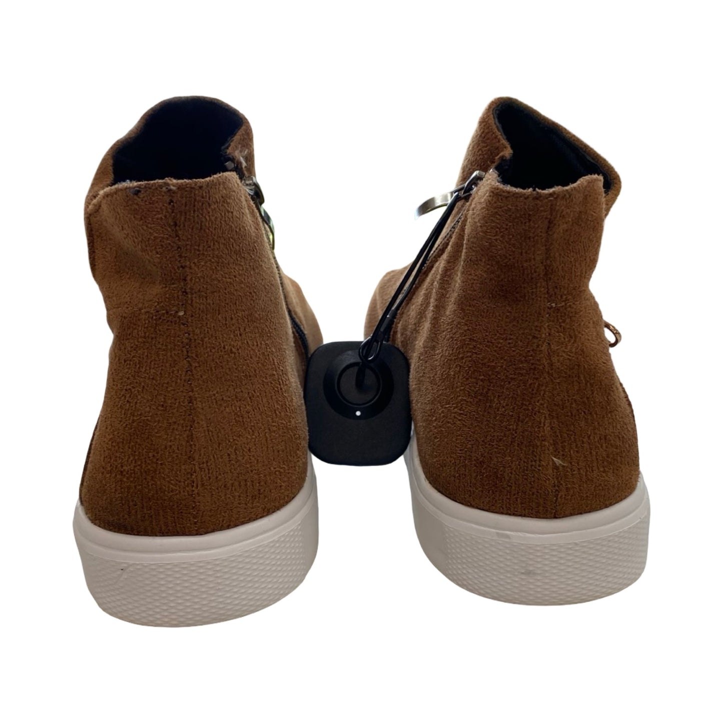 Shoes Athletic By Clothes Mentor In Brown, Size:9