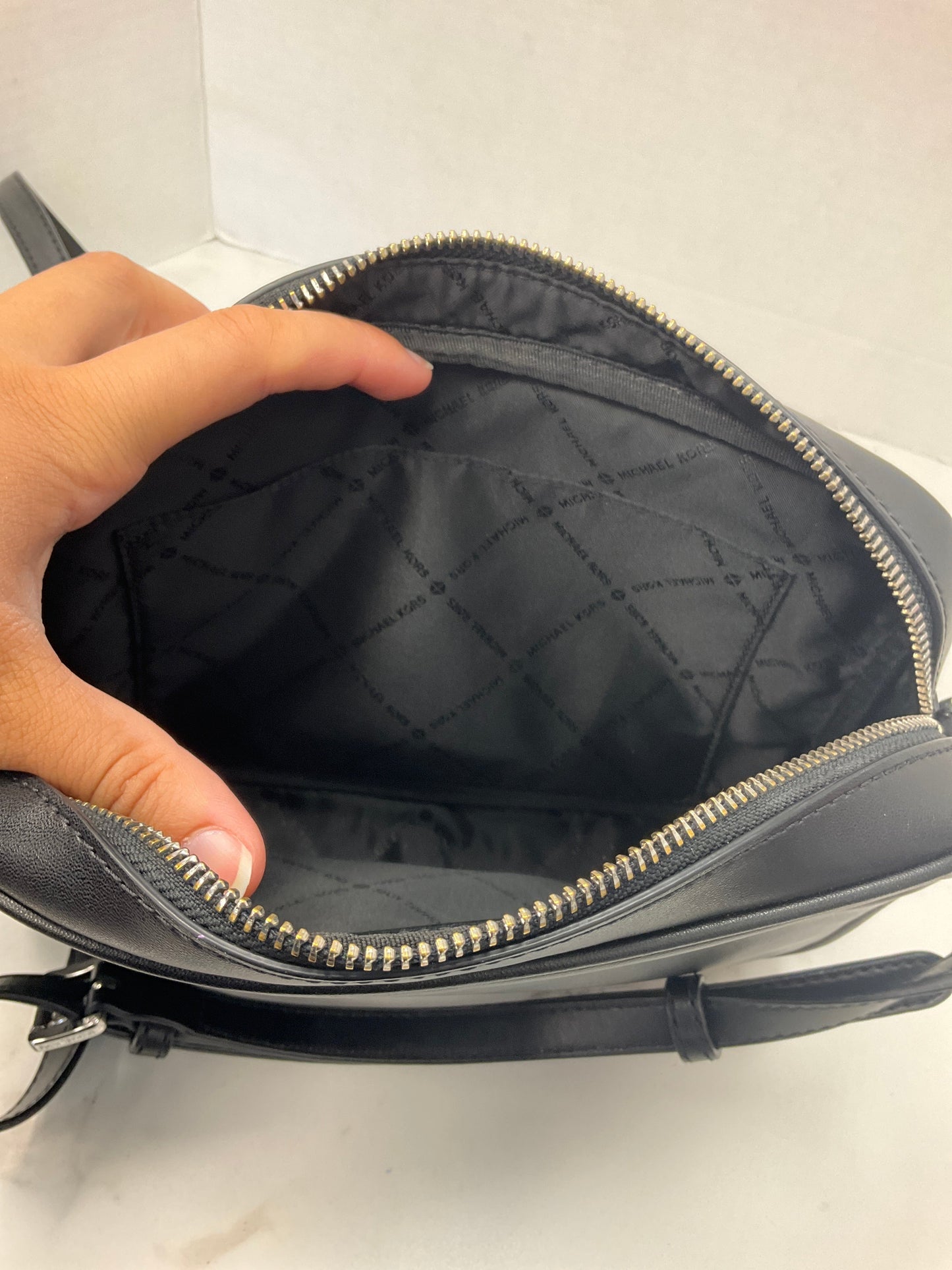 Crossbody Designer By Michael Kors, Size: Large