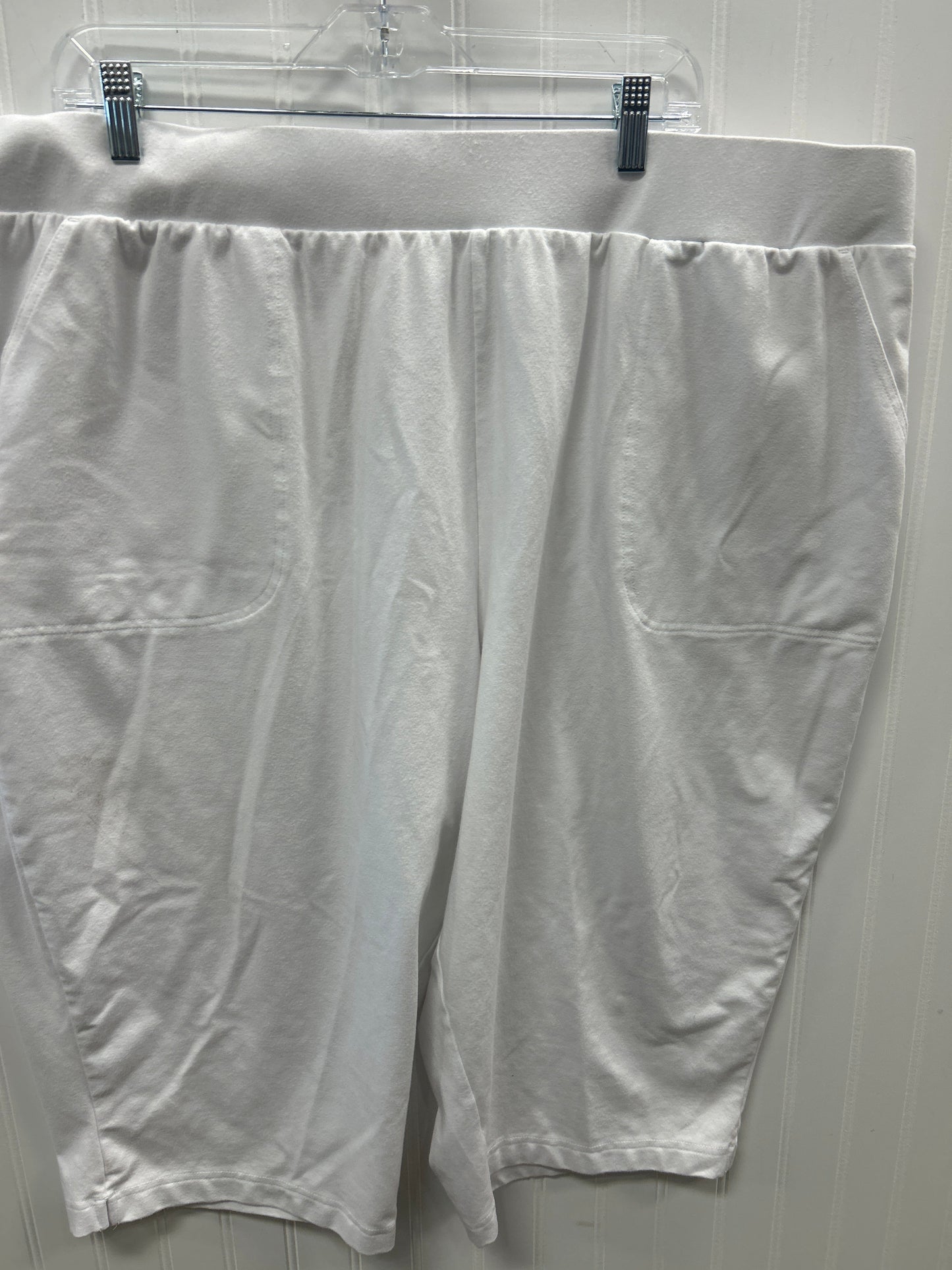 Capris By Croft And Barrow In White, Size:3X