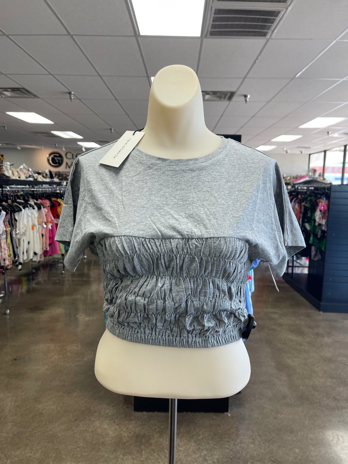 Top Ss By Clothes Mentor In Grey, Size:S