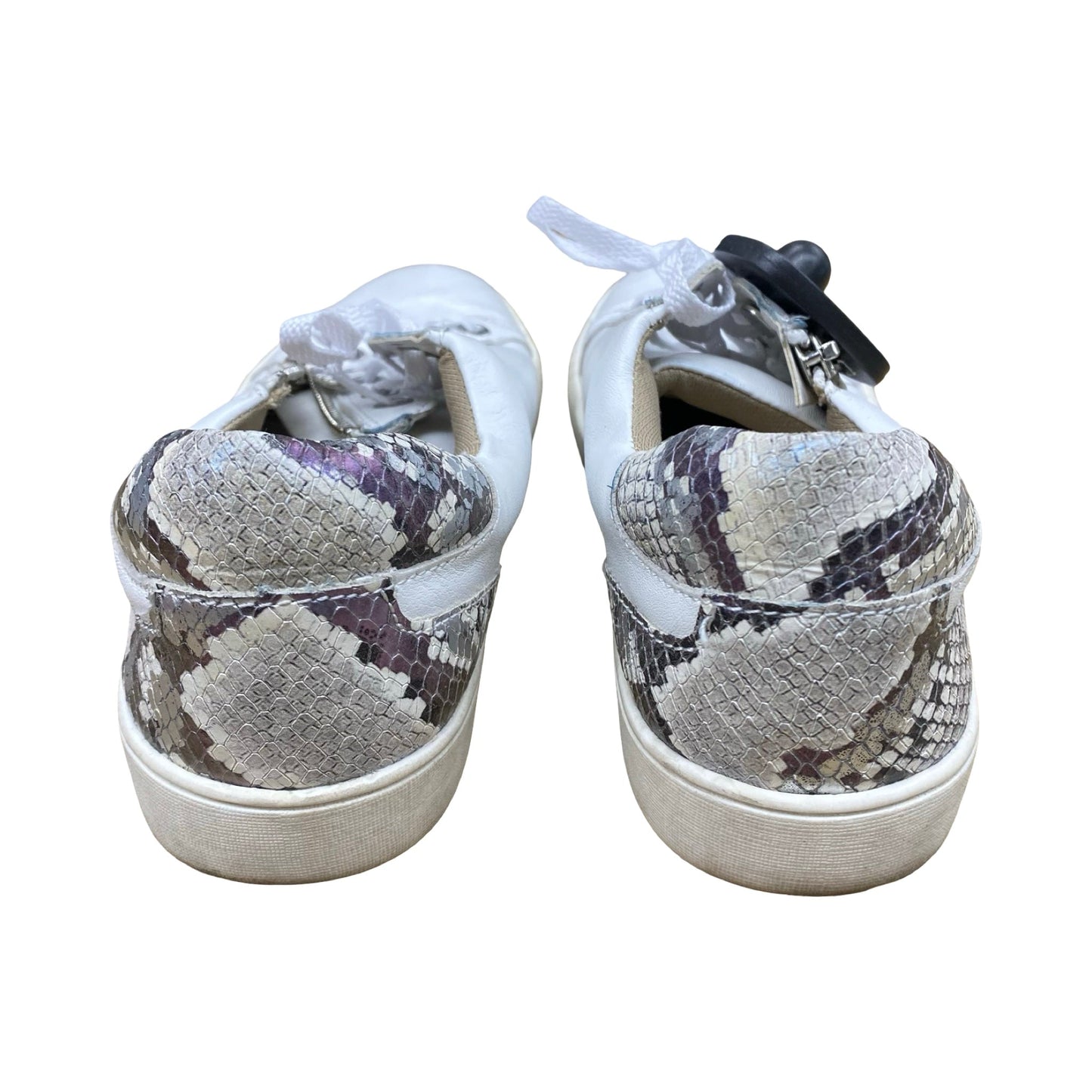Shoes Sneakers By Naturalizer In White, Size:6.5