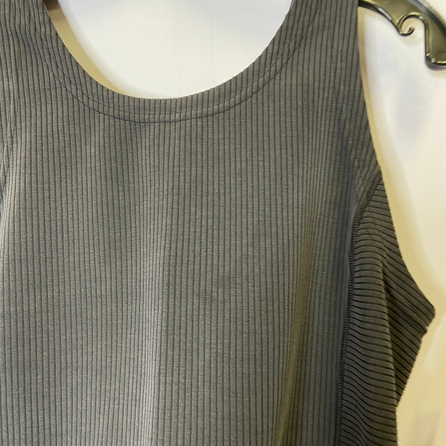 Athletic Tank Top By Lululemon In Grey, Size: 10