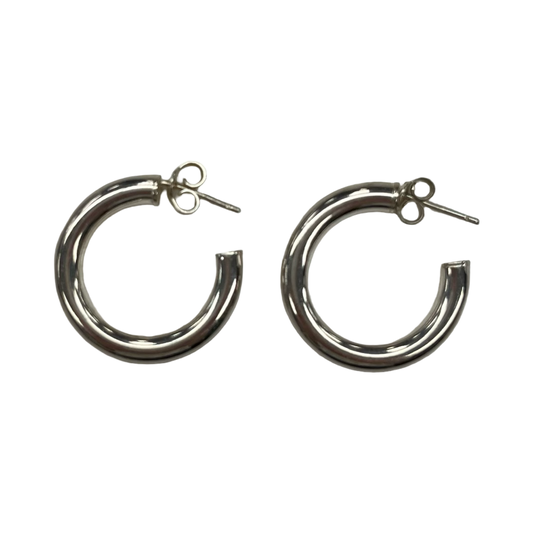 Earrings Hoop By Clothes Mentor In Silver