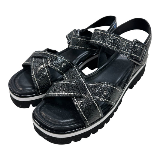 Sandals Flats By Donald Pliner In Black, Size:6