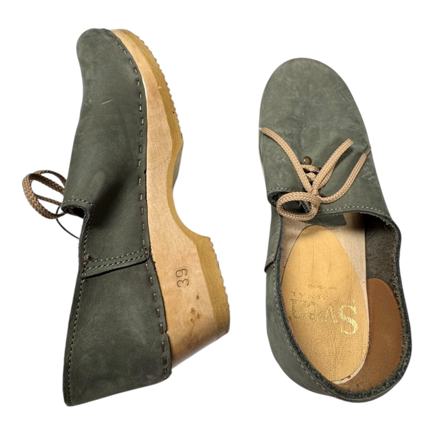 Shoes Flats By SVEN In Green, Size:8.5