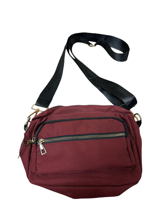 Crossbody By Clothes Mentor In Maroon, Size:Small
