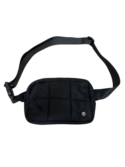Crossbody By Clothes Mentor In Black, Size:Small