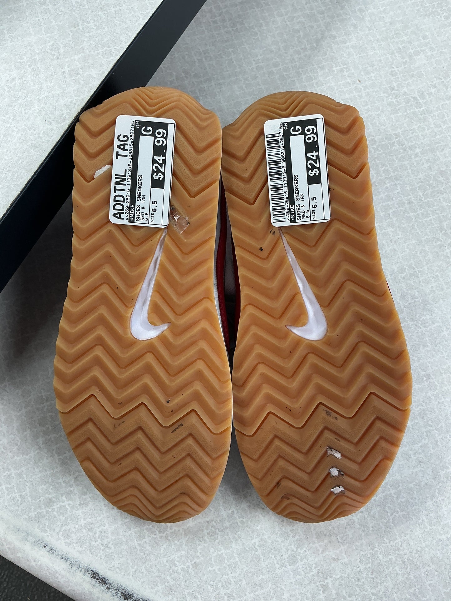 Shoes Sneakers By Nike In Red & Tan, Size:6.5