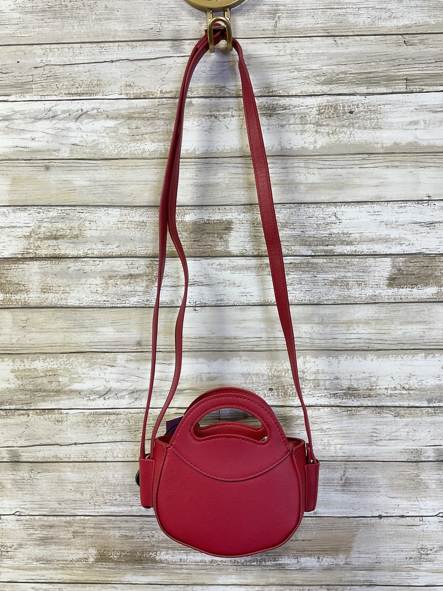 Crossbody By Clothes Mentor In Red, Size:Small