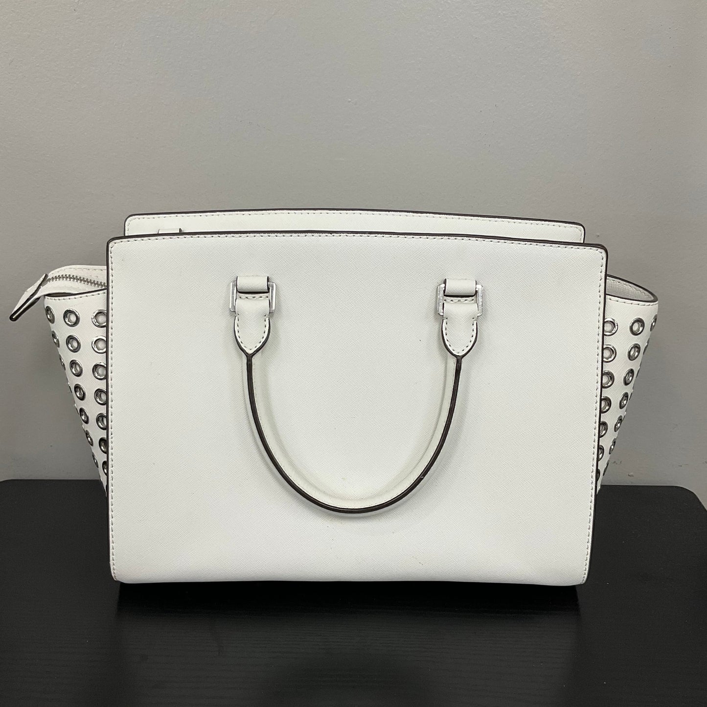 Handbag Designer By Michael Kors In White, Size:Large