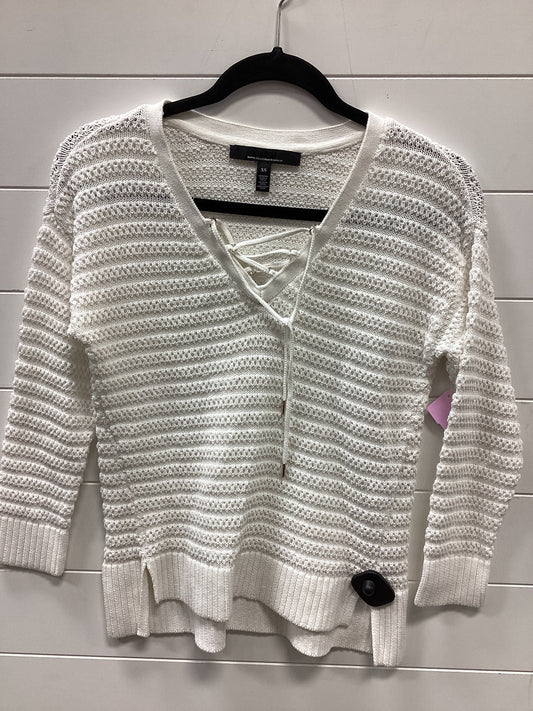 Top Ls By White House Black Market In White, Size:Xs