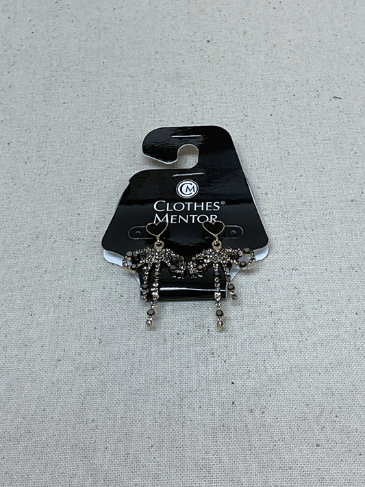 Earrings Dangle/Drop By Clothes Mentor In Black & Silver