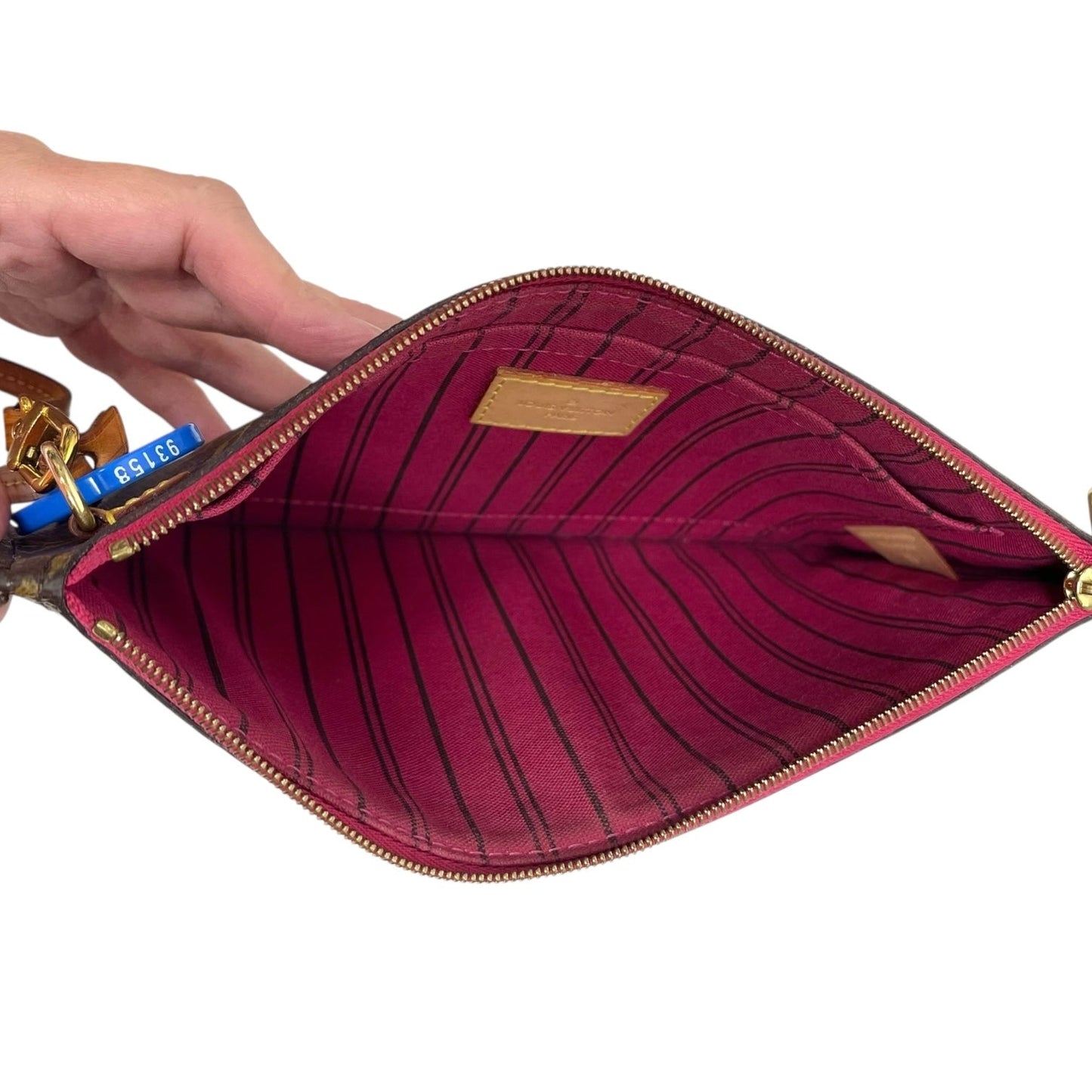 Wristlet Luxury Designer By Louis Vuitton, Size: Medium