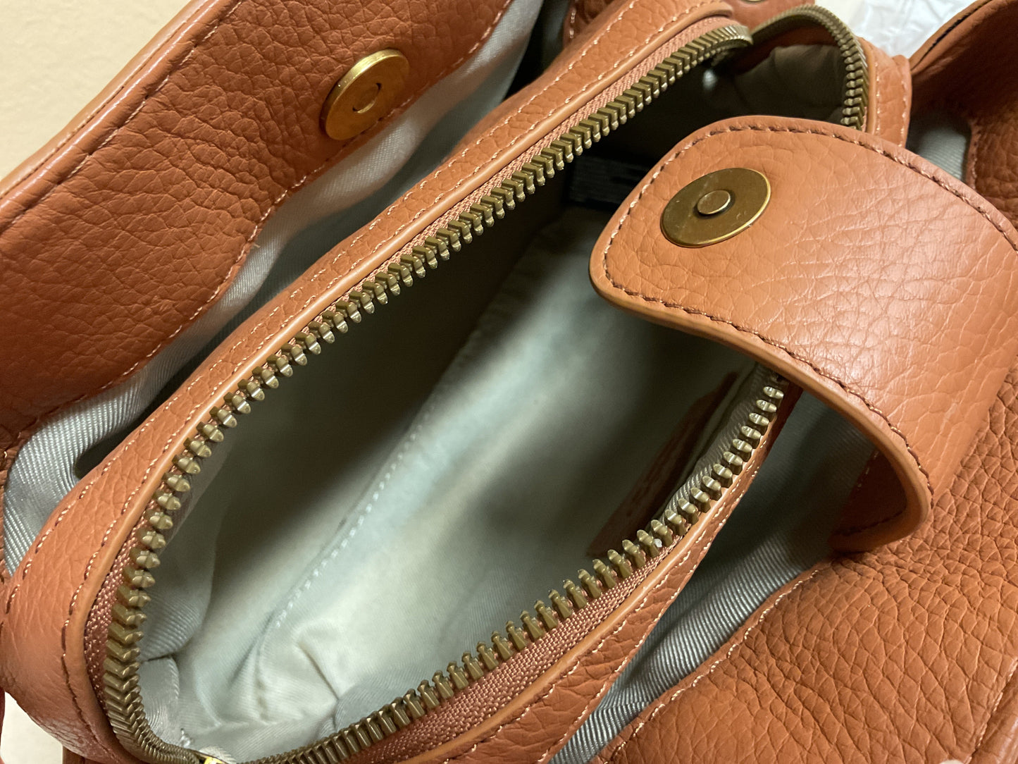 Crossbody Leather By Cmb In Brown, Size:Small
