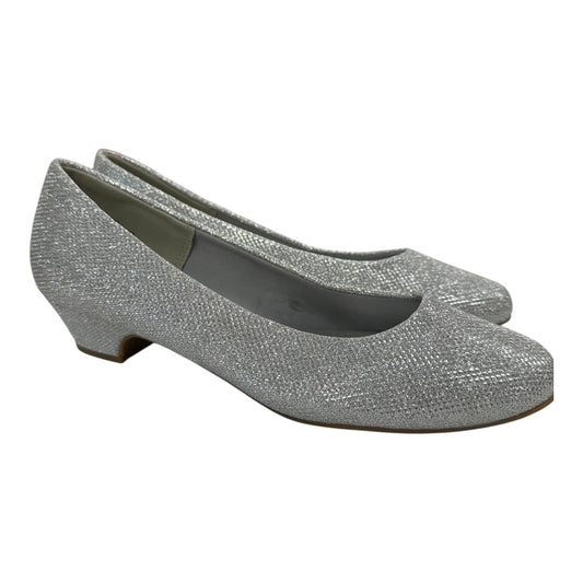 Shoes Flats By Cme In Silver, Size:7.5