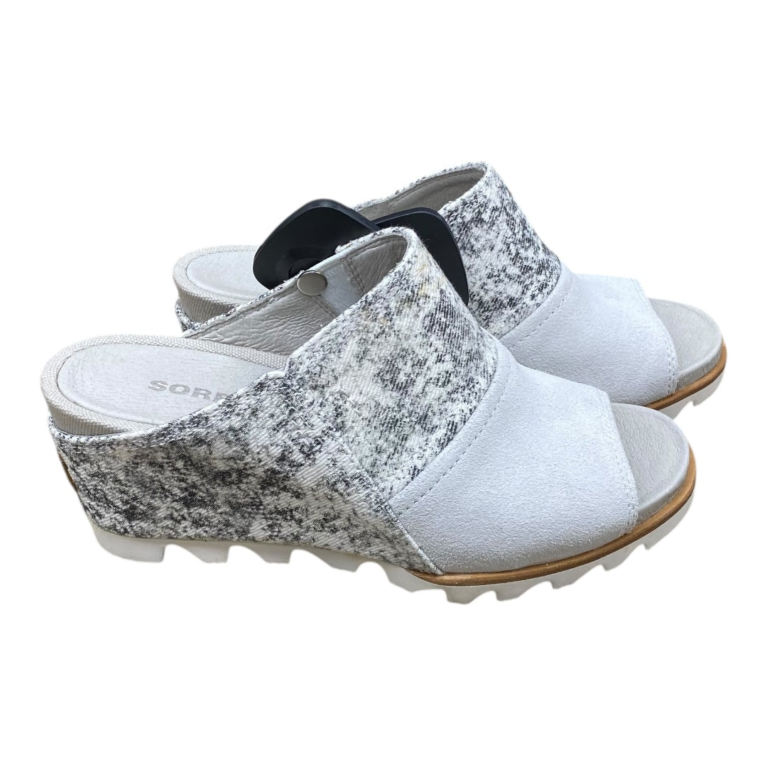 Sandals Designer By Sorel In Grey & White, Size:7