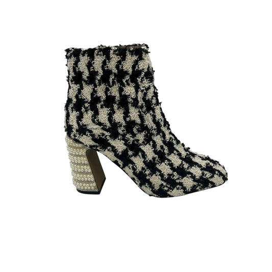 Boots Ankle Heels By Betsey Johnson In Black & White, Size:9.5