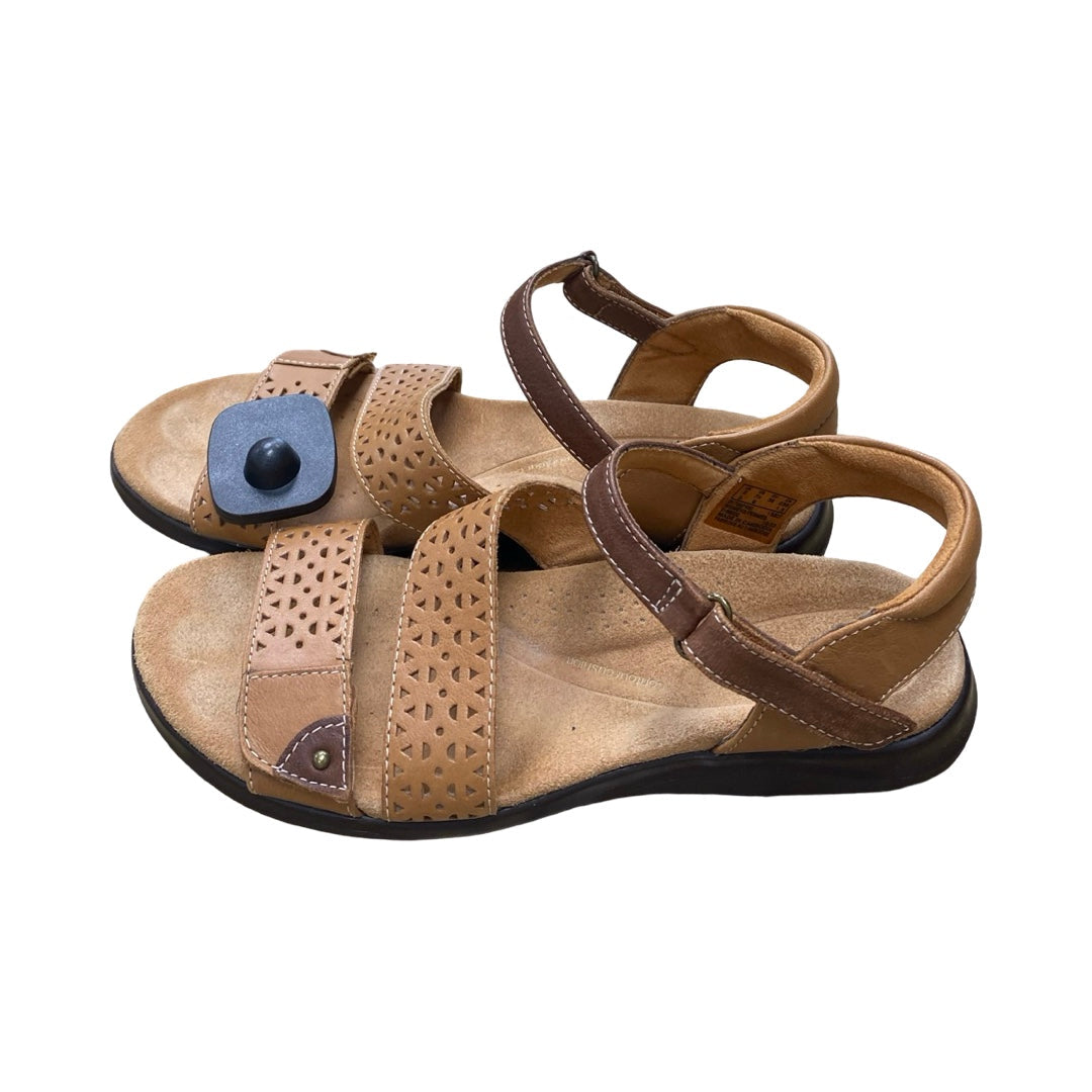 Sandals Flats By Clarks In Brown, Size:7.5