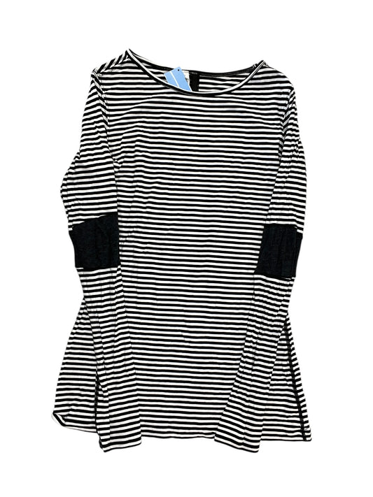 Athletic Top Ls Crewneck By Lululemon In Striped Pattern, Size:M