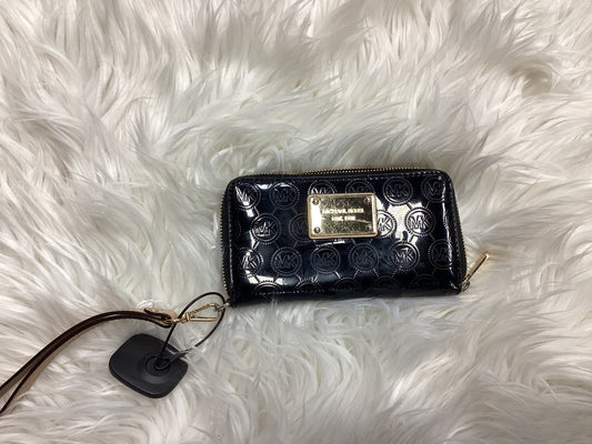 Wristlet By Michael By Michael Kors In Black, Size:Medium