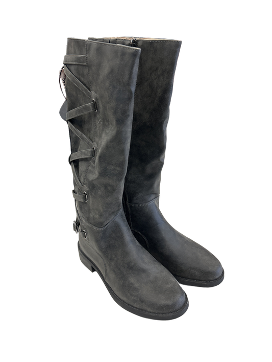 Boots Knee Flats By Clothes Mentor  Size: 6.5