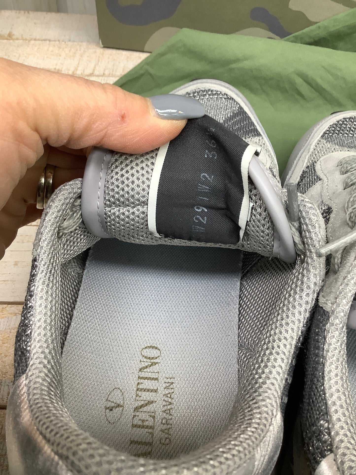 Shoes Designer By Valentino  Size: 6.5