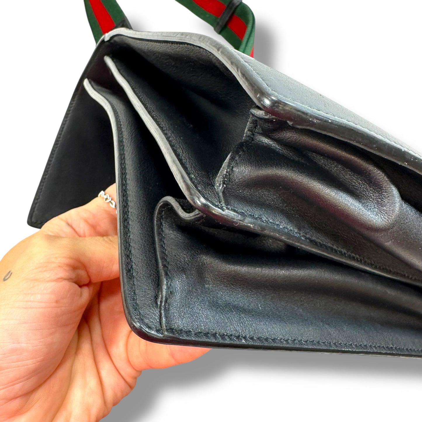 Handbag Luxury Designer By Gucci, Size: Medium