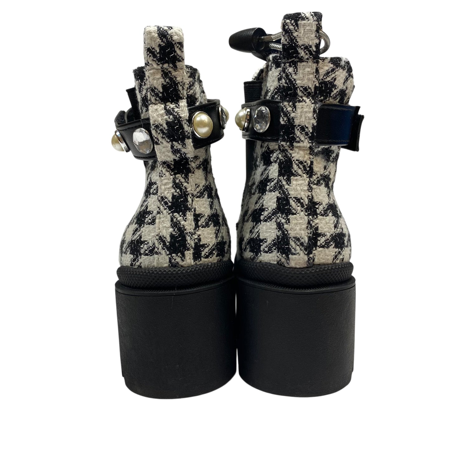 Boots Ankle Heels By Sugar In Black & White, Size:7