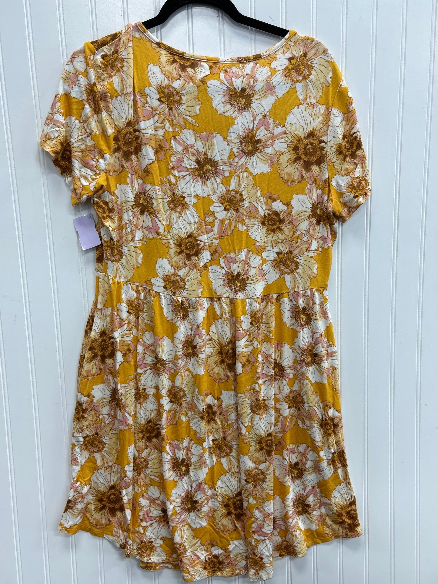 Dress Casual Short By Maurices In Yellow, Size:L