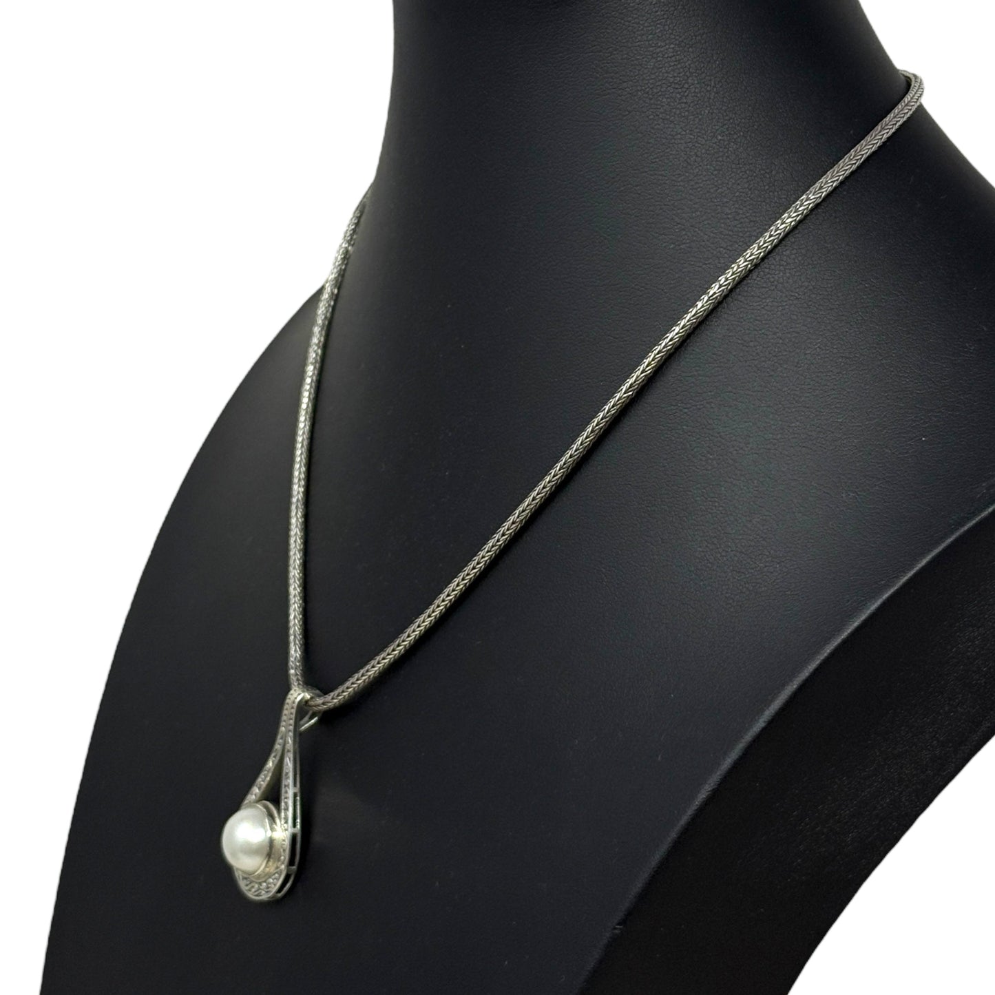 Sterling Silver Mabe Pearl Scrollwork Pendant & Wheat Chain Necklace