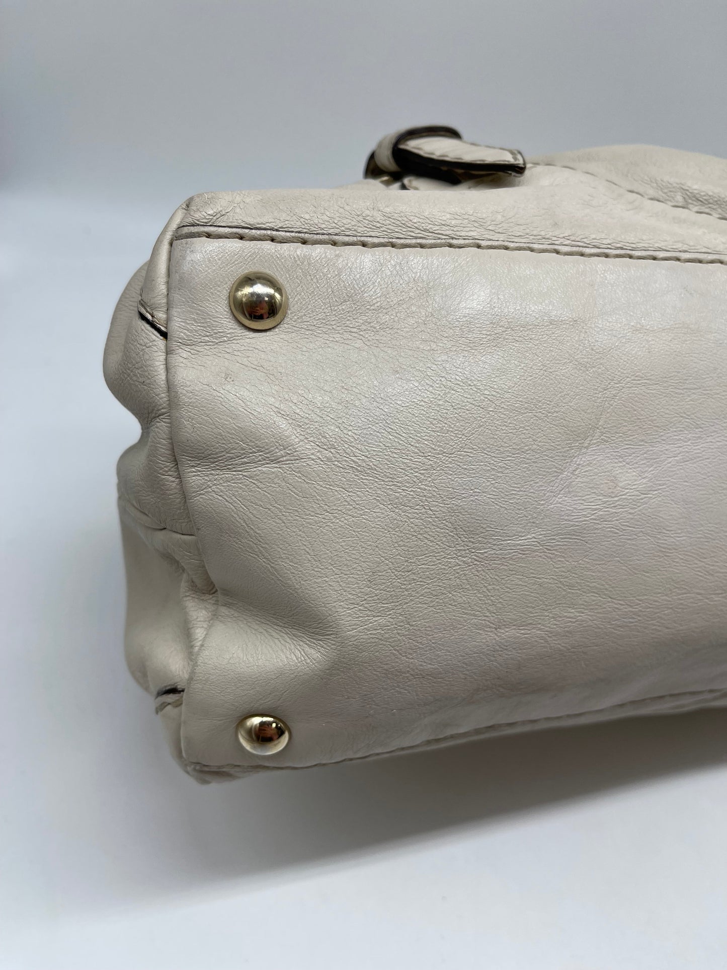 Handbag Luxury Designer By Gucci, Size: Large