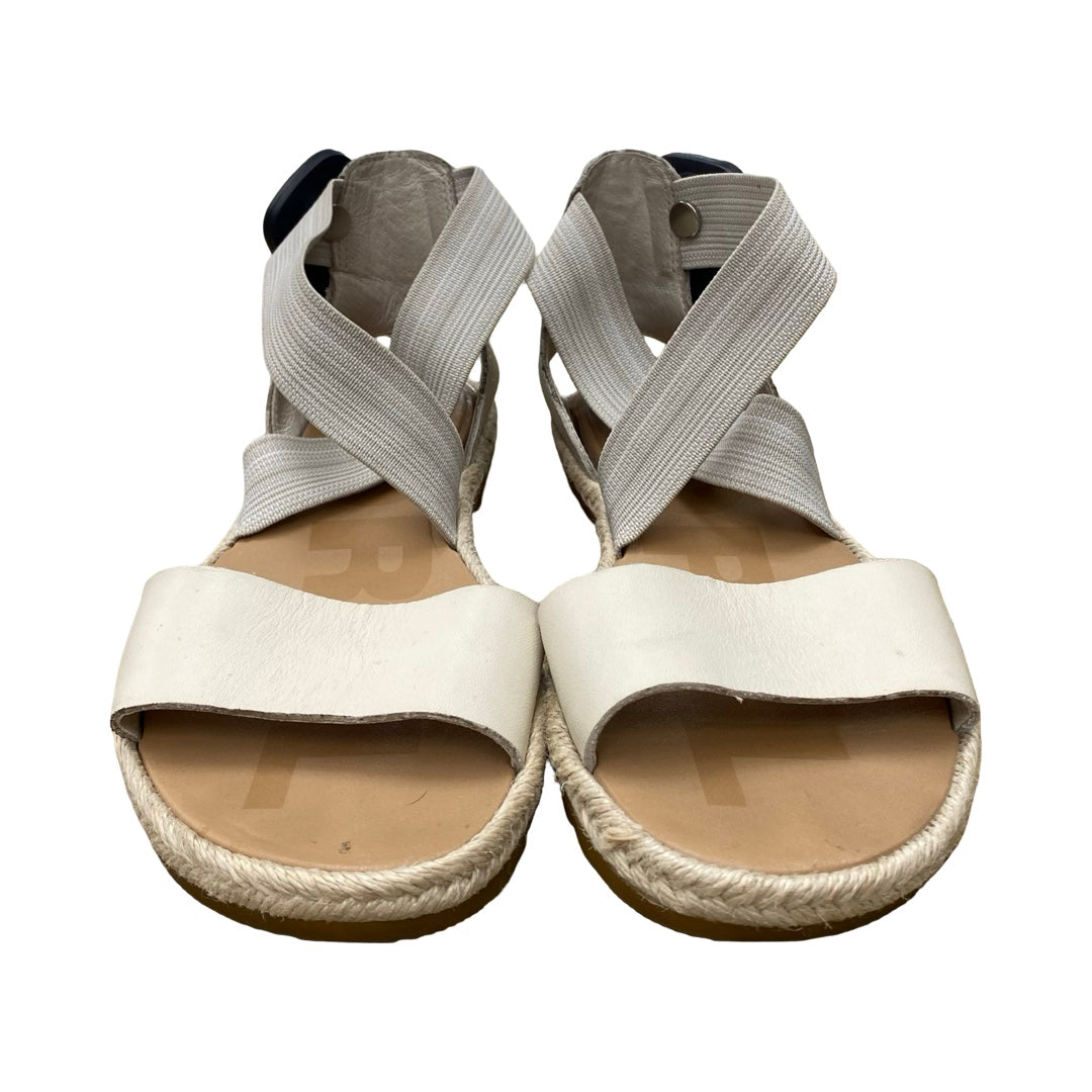 Sandals Designer By Sorel In Beige, Size:7
