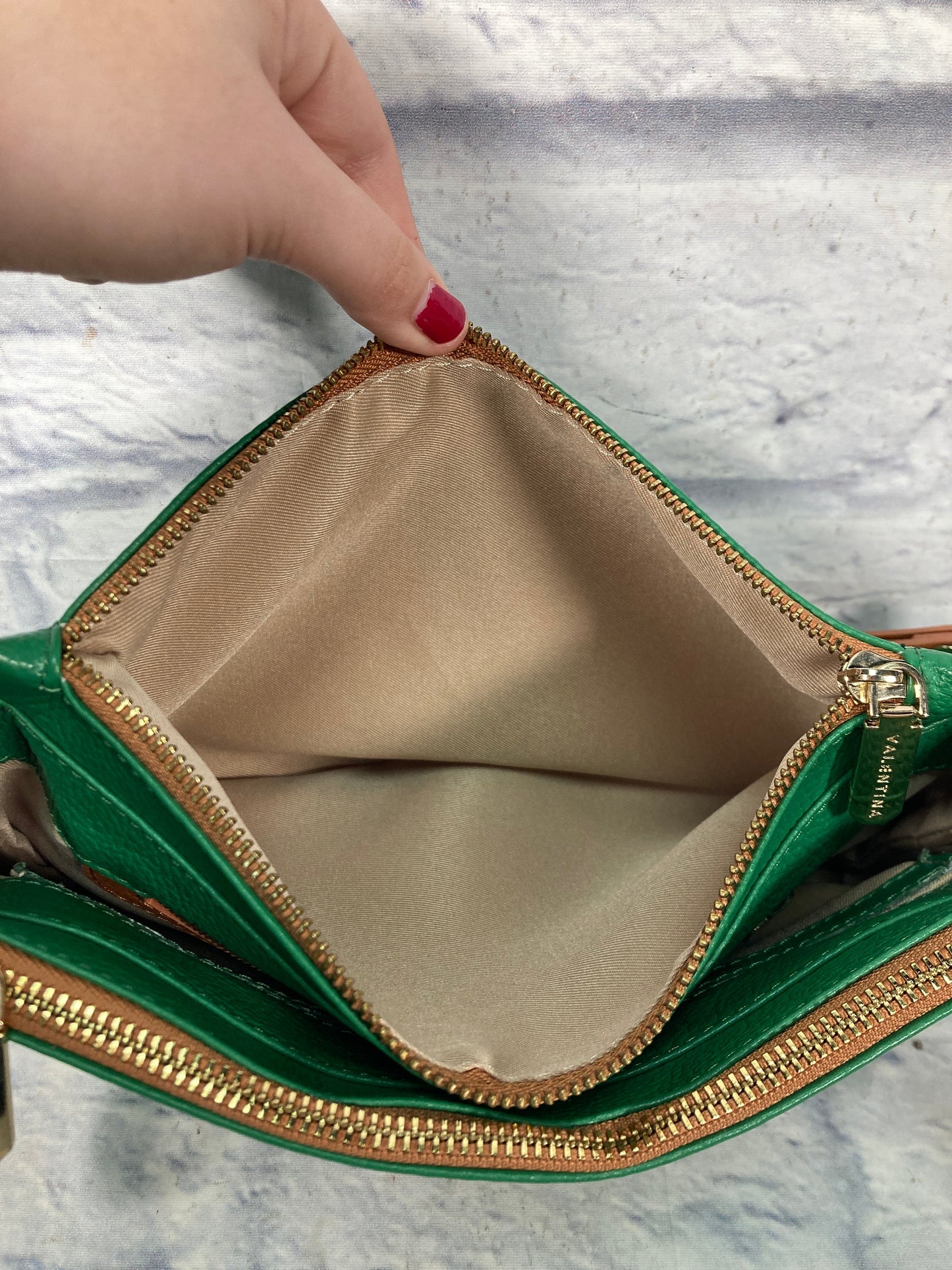 Crossbody Leather By Valentina, Size: Medium