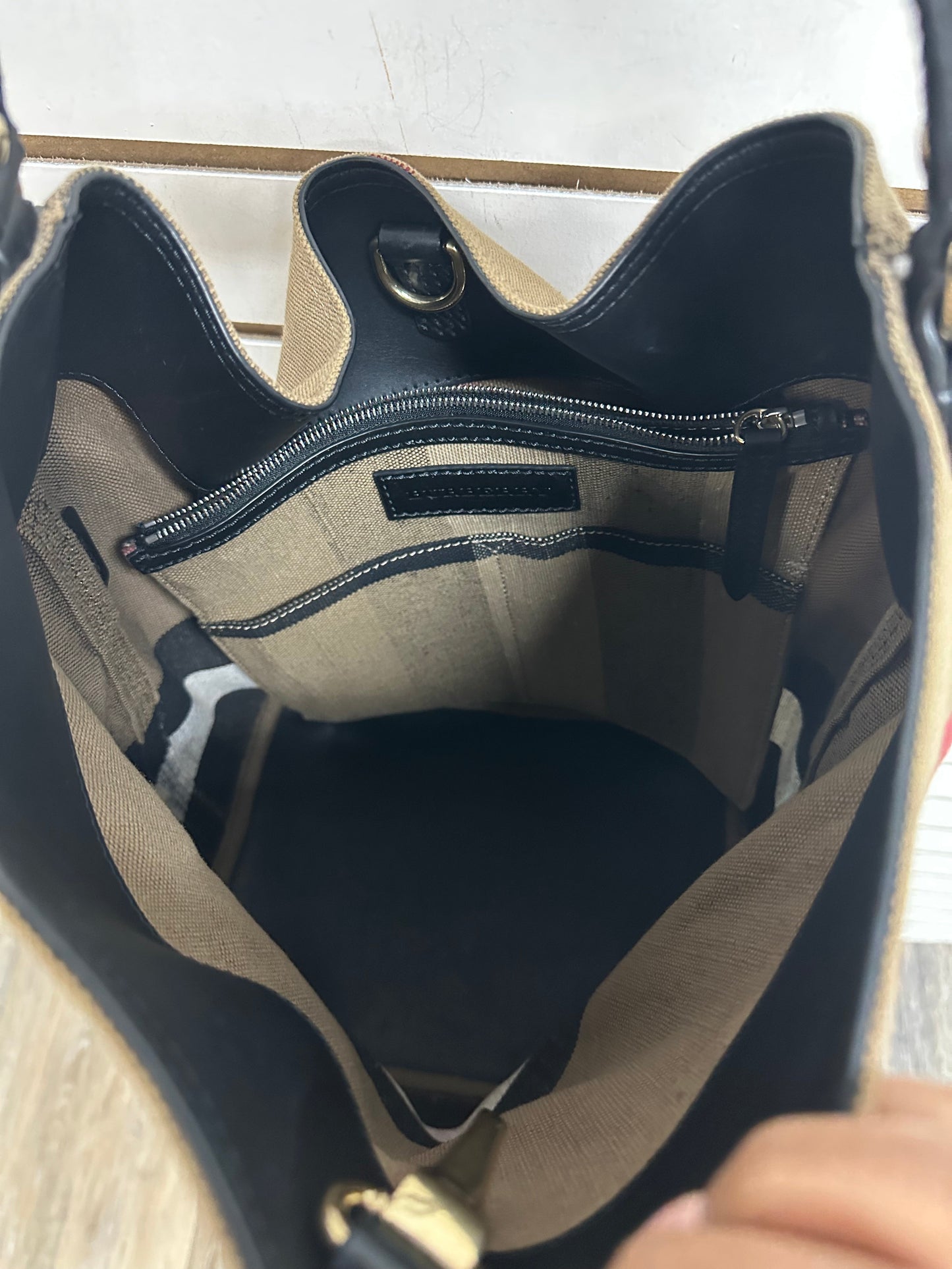 Handbag Luxury Designer By Burberry, Size: Medium
