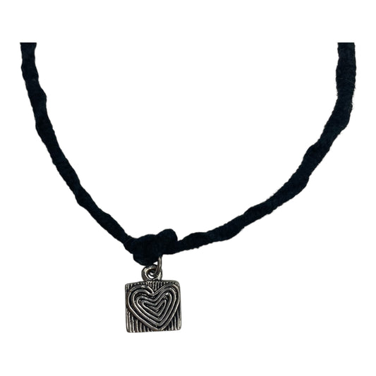 Bracelet Charm By    Clothes Mentor In Black