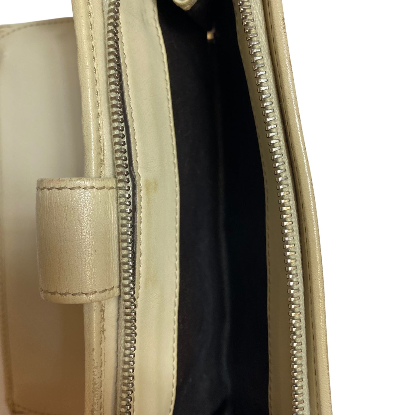 Wallet Luxury Designer By Gucci In Cream & Tan, Size:Medium