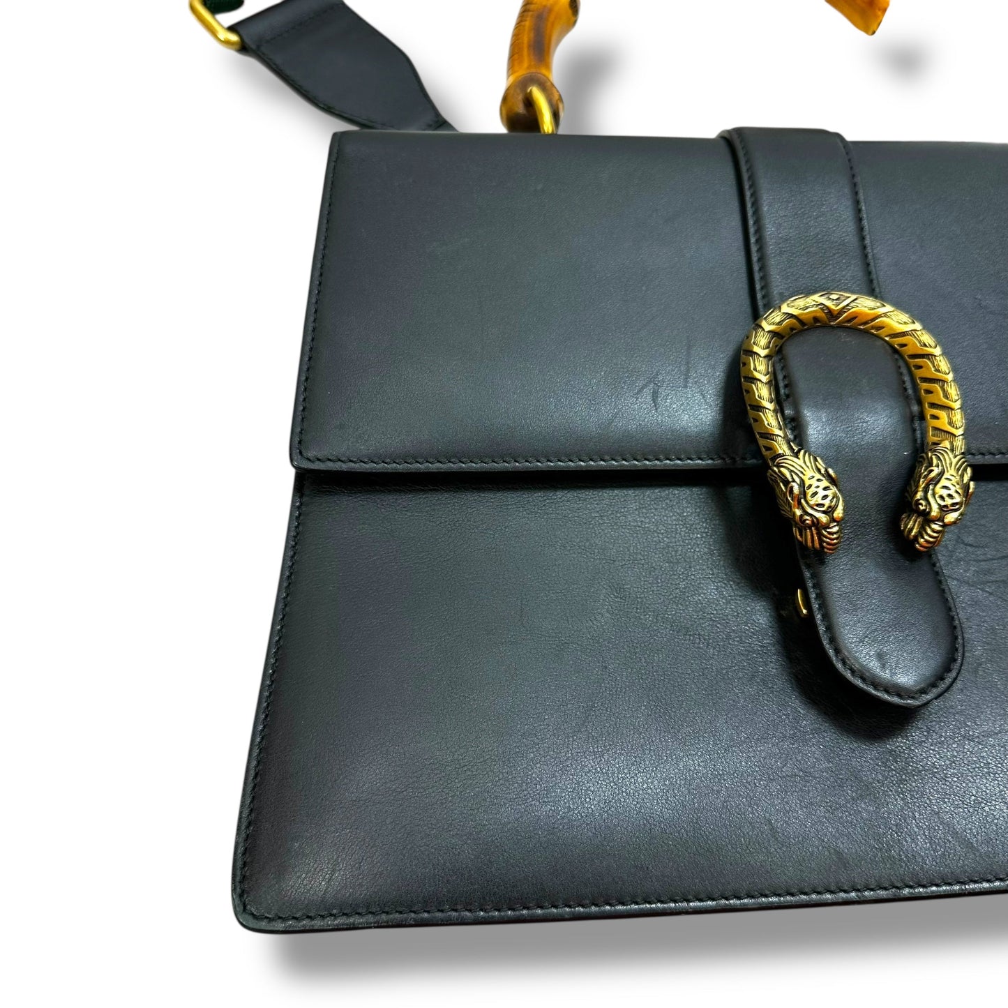 Handbag Luxury Designer By Gucci, Size: Medium