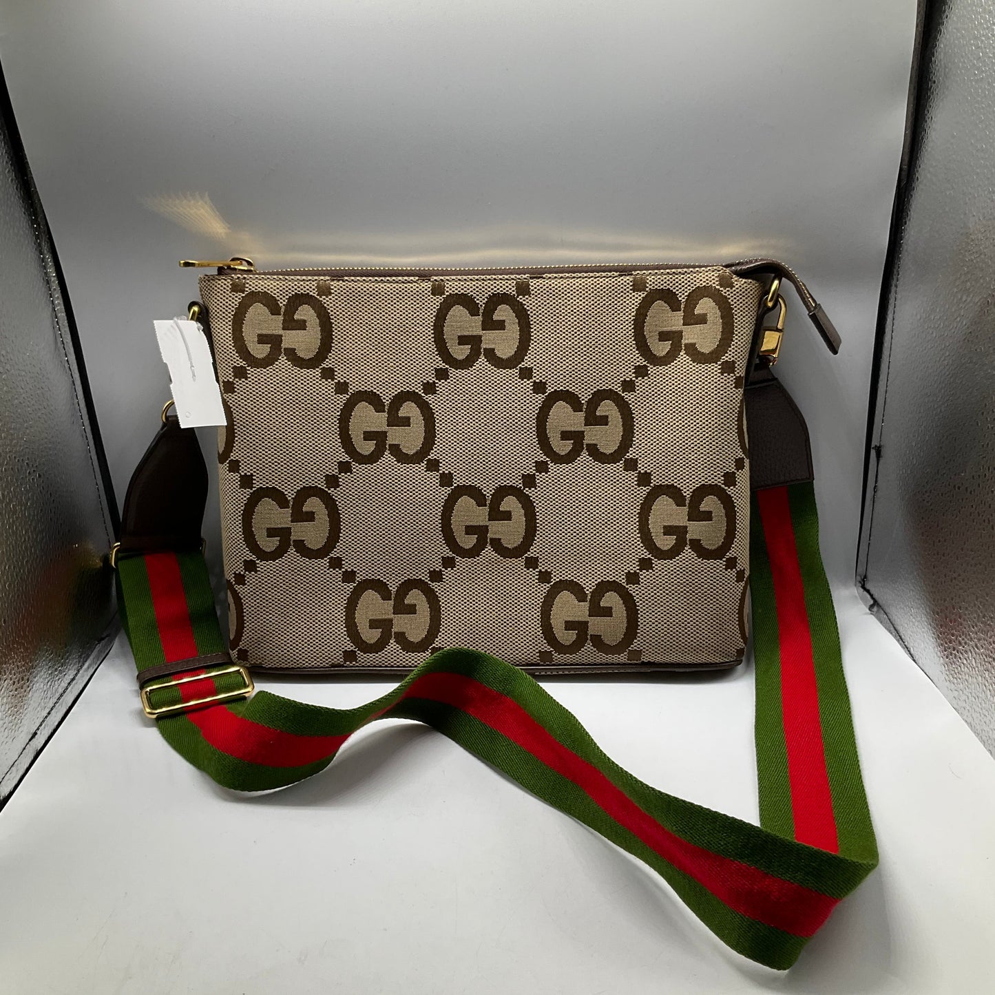 Crossbody Luxury Designer By Gucci, Size: Medium