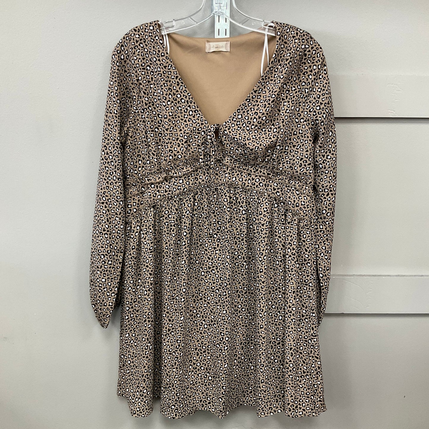 DRESS CASUAL SHORT by ALTARD STATE In ANIMAL PRINT, Size: L