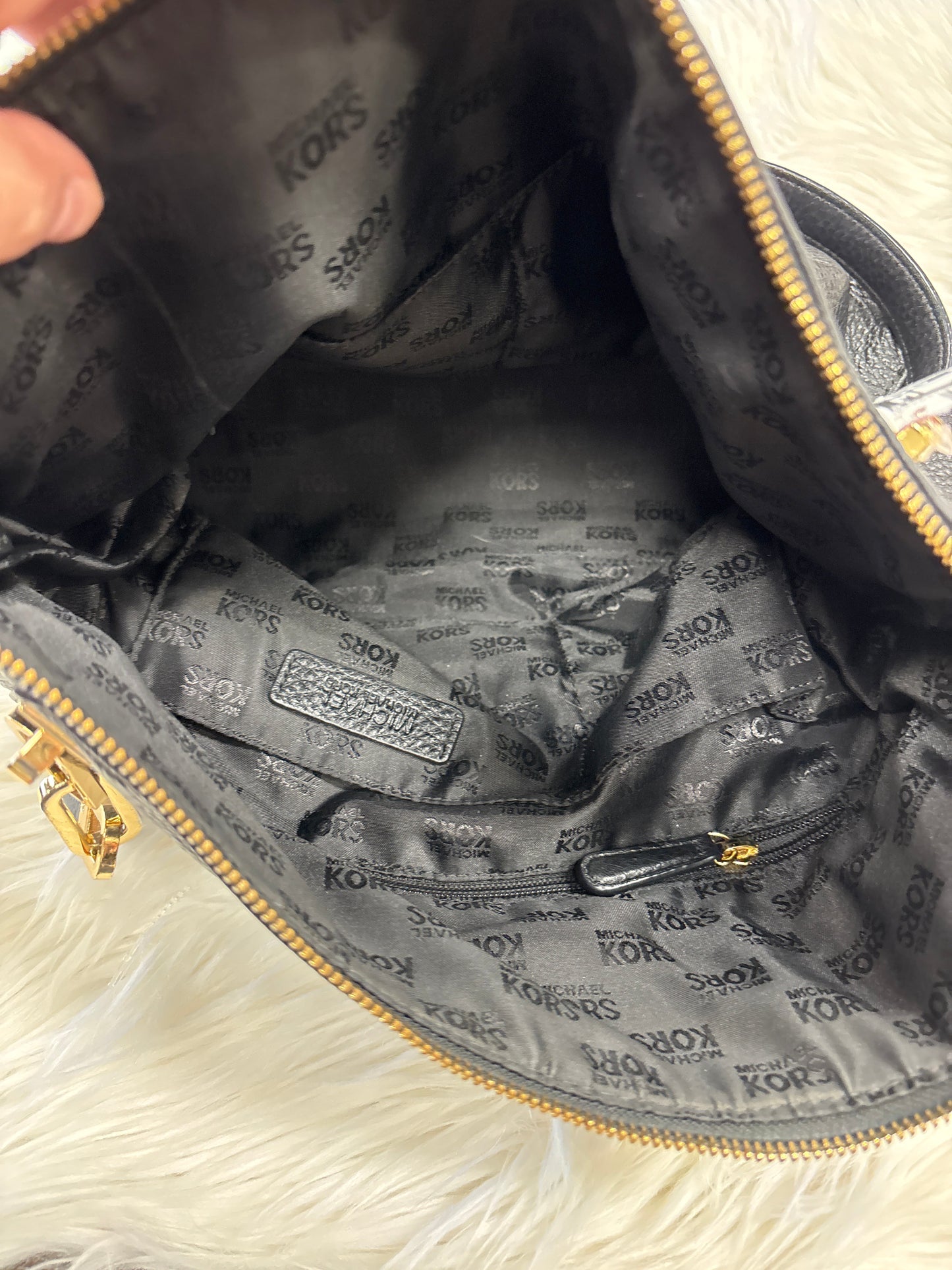 Handbag Designer By Michael Kors In Black, Size:Medium